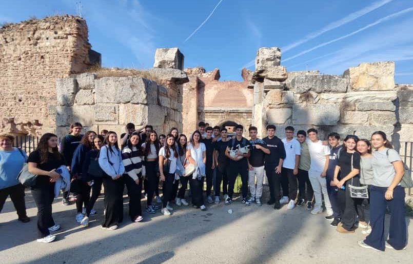 Խմբանկար մը պտոյտէն (Լուսանկարը՝ դպրոցէն)